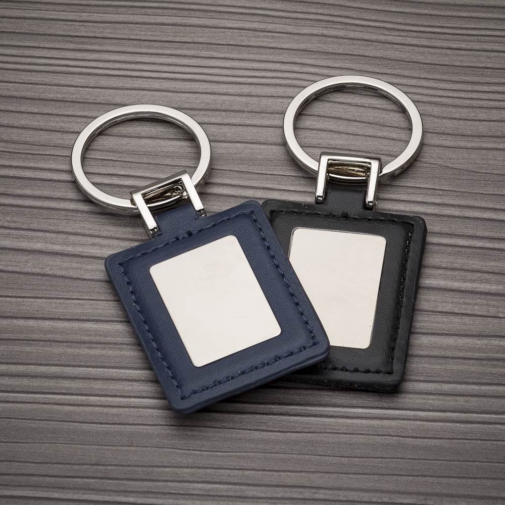 Chaveiro Couro com Metal